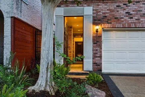 $599,900 | 5312 Hidalgo Street, Houston, TX 77056