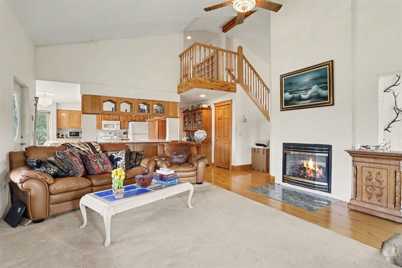 12800 Litts Road Delton, MI 49046 - Photo 5 of 45 Gallery Image 5
