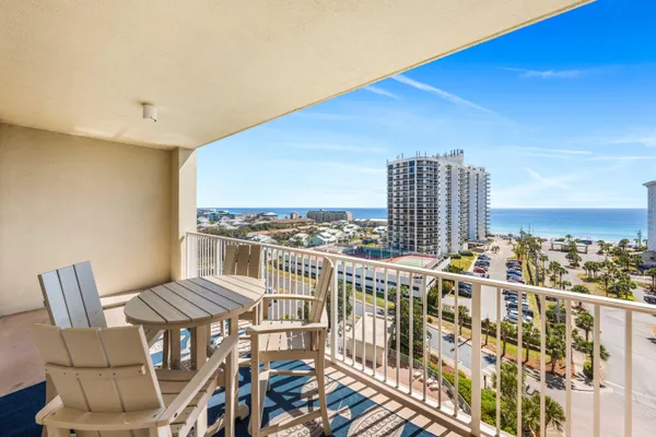 $549,000 | 112 Seascape Drive, Unit 904, Miramar Beach, FL 32550
