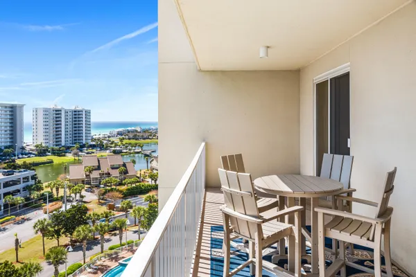 $549,000 | 112 Seascape Drive, Unit 904, Miramar Beach, FL 32550