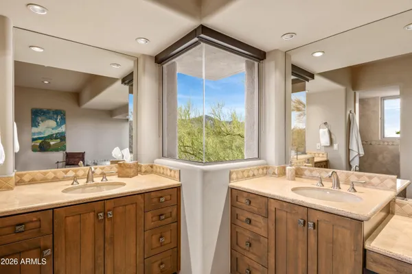 $3,500,000 | 11131 East Graythorn Drive, Scottsdale, AZ 85262