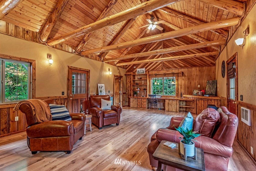 242 Hinch Road Castle Rock, WA 98611 - Photo 13 of 39 Gallery Image 13