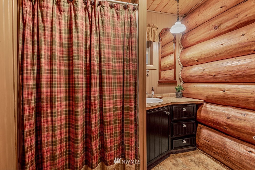 242 Hinch Road Castle Rock, WA 98611 - Photo 17 of 39 Gallery Image 17