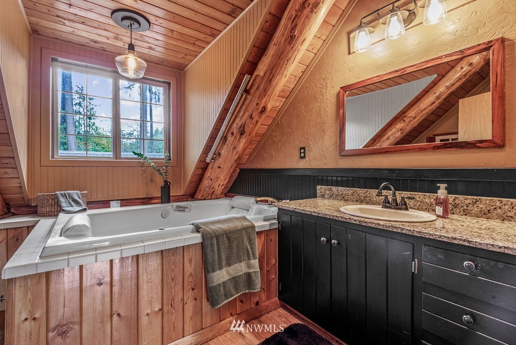 242 Hinch Road Castle Rock, WA 98611 - Photo 21 of 39 Gallery Image 21
