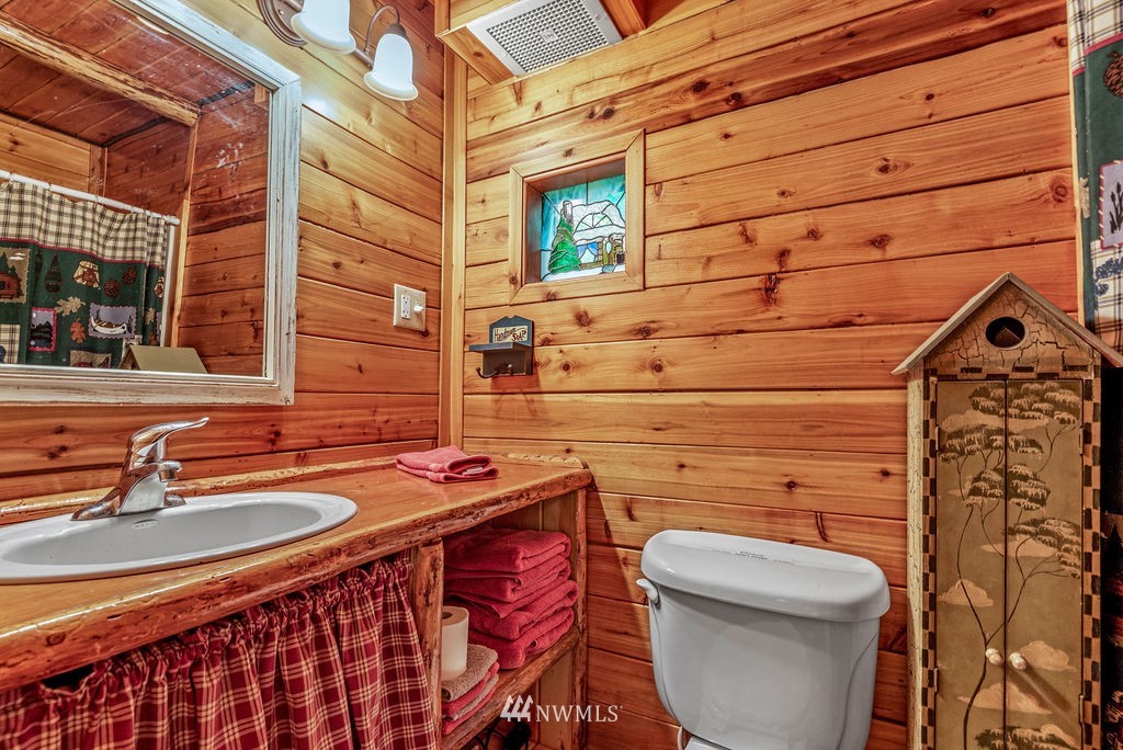 242 Hinch Road Castle Rock, WA 98611 - Photo 32 of 39 Gallery Image 32