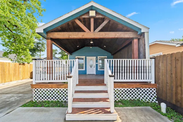 $1,800 | 7941 Goode Street, Houston, TX 77012