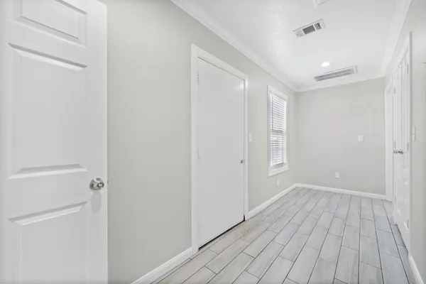 $1,800 | 7941 Goode Street, Houston, TX 77012