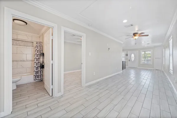 $1,800 | 7941 Goode Street, Houston, TX 77012