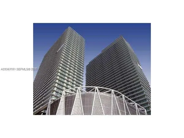 $3,100 | 79 Southwest 12th Street, Unit 3702S, Miami, FL 33130