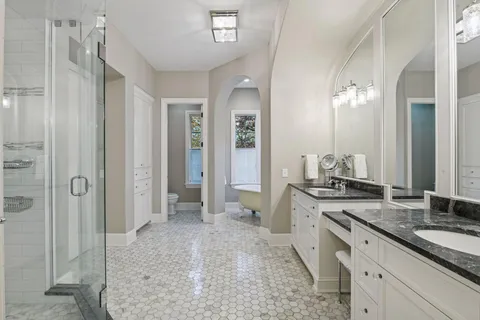 $3,600,000 | 425 Carpenters Point, Wayzata, MN 55391
