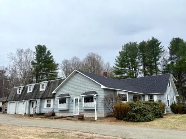 $830,000 | 14 Lakeshore Drive, Belgrade, ME 04917