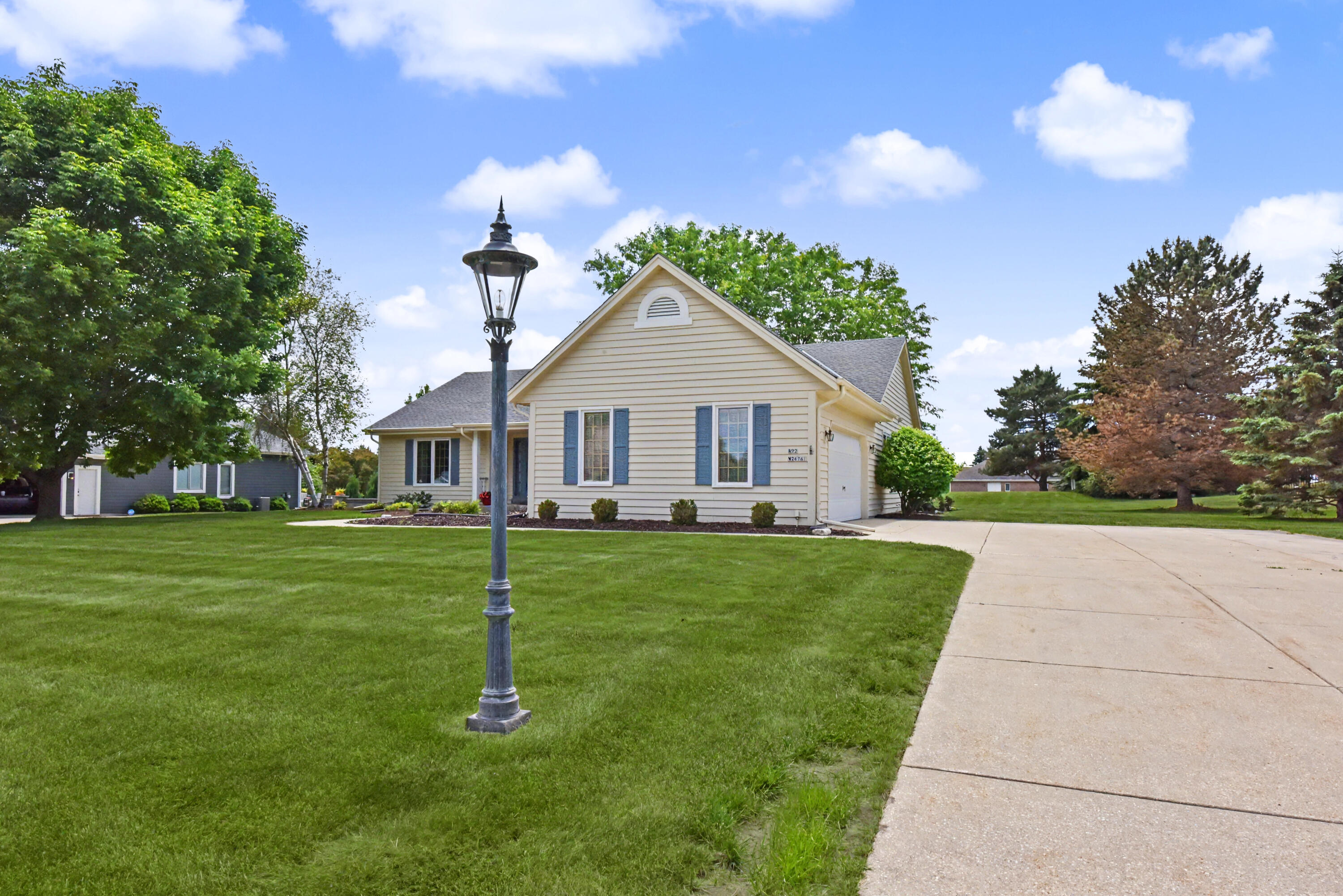 N22W26761 Shooting Star Road Pewaukee, WI 53072 - Photo 47 of 47 DSC_8244