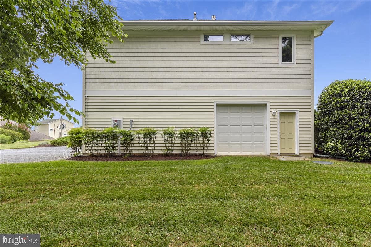 207 Riverview Road Stevensville, MD 21666 - Photo 4 of 49 1,000 sq.ft. Garage Includes Side Entry For Boat