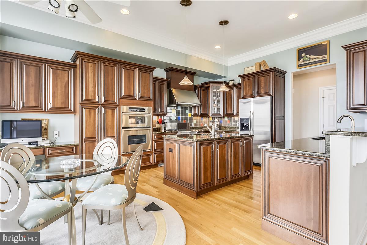207 Riverview Road Stevensville, MD 21666 - Photo 5 of 49 Spacious & Open Kitchen