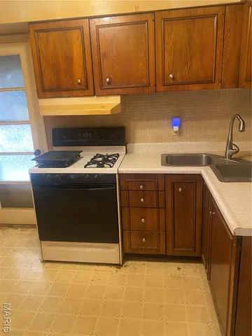 $62,000 | 2065 Carefree Lane, Unit G, Florissant, MO 63033