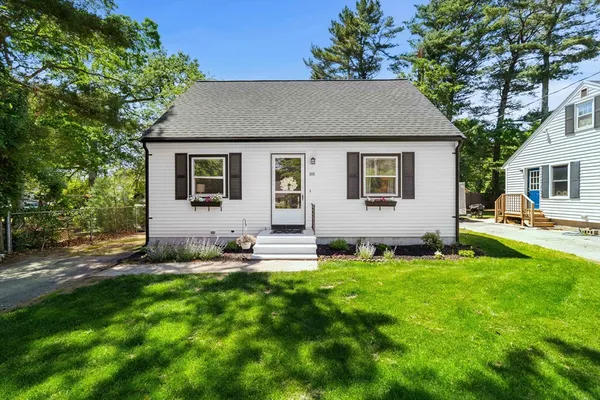 $474,900 | 88 Hathaway Street, Wareham, MA 02571