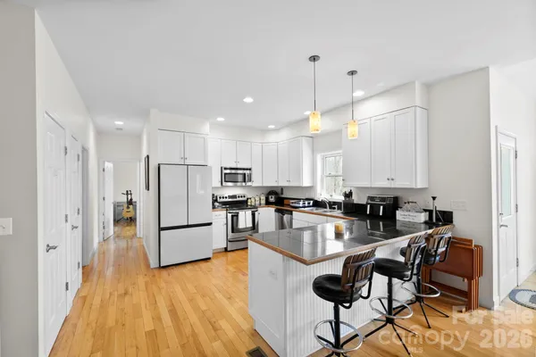 $799,000 | 11 Starlight Drive, Black Mountain, NC 28711