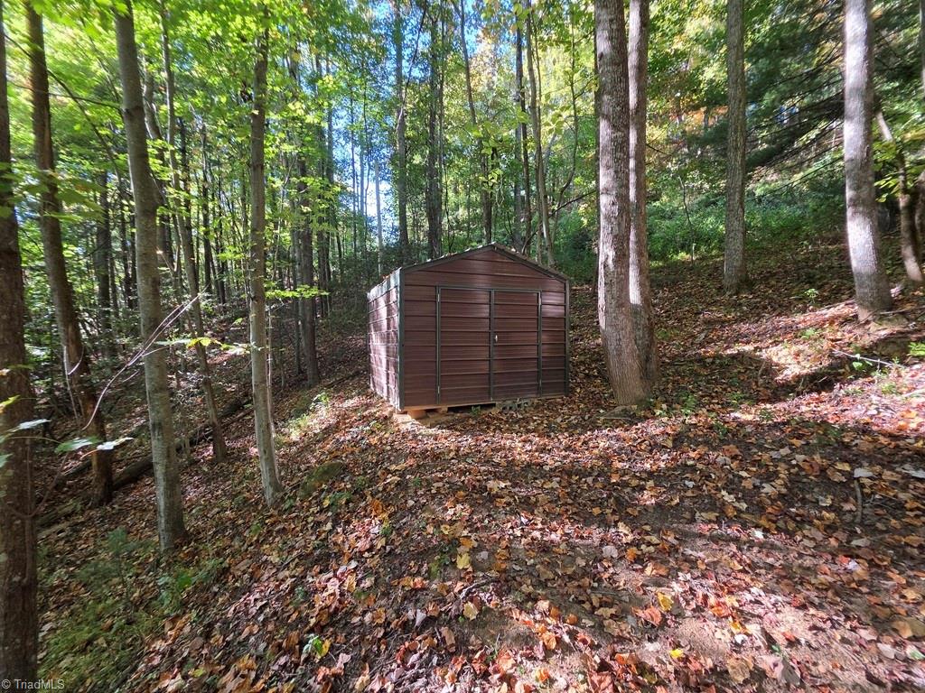 4091 Big Ivy Road Purlear, NC 28665 - Photo 10 of 41 Storage shed