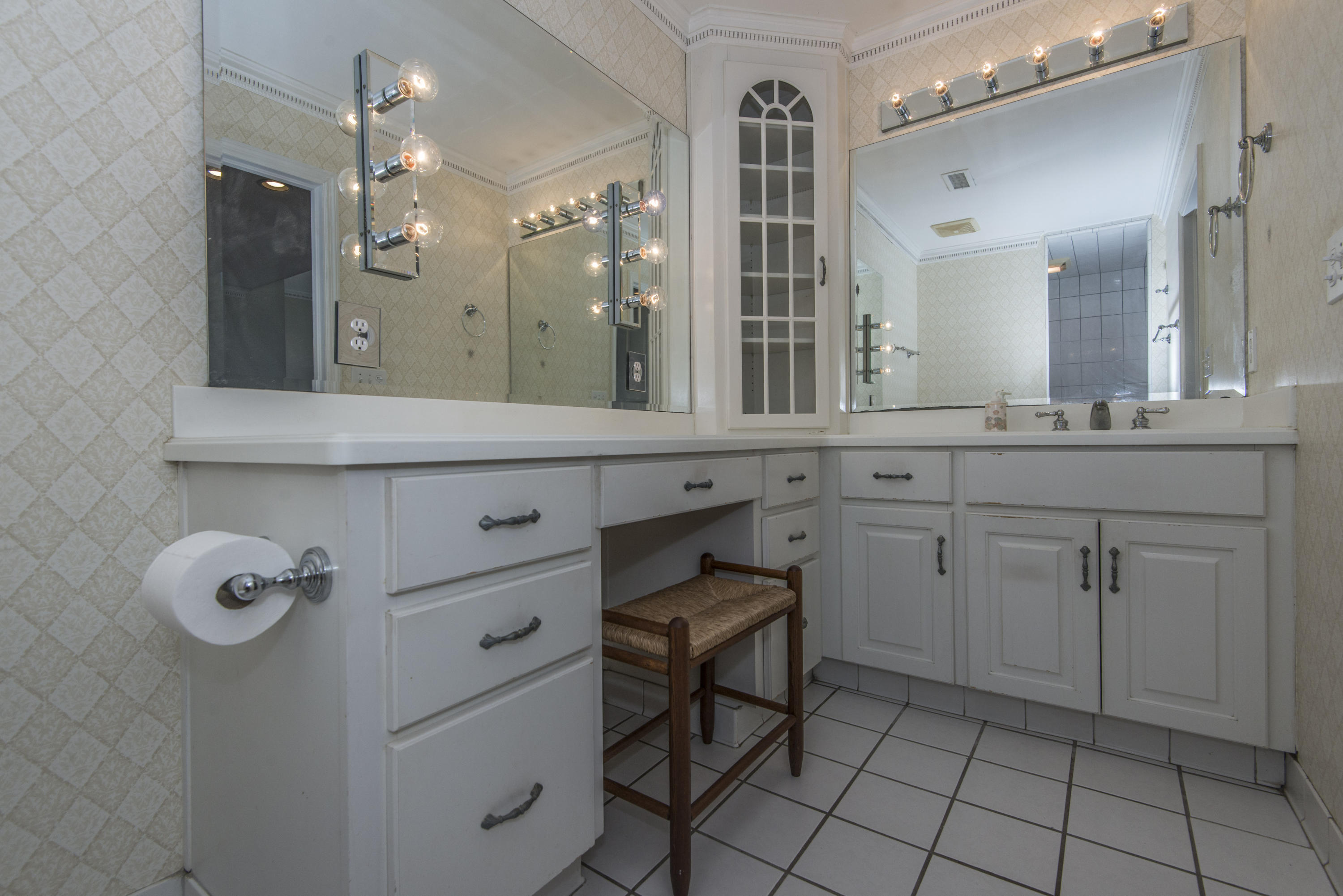 5 Pierates Cruz Mount Pleasant, SC 29464 - Photo 32 of 61 Upstairs Master Bath