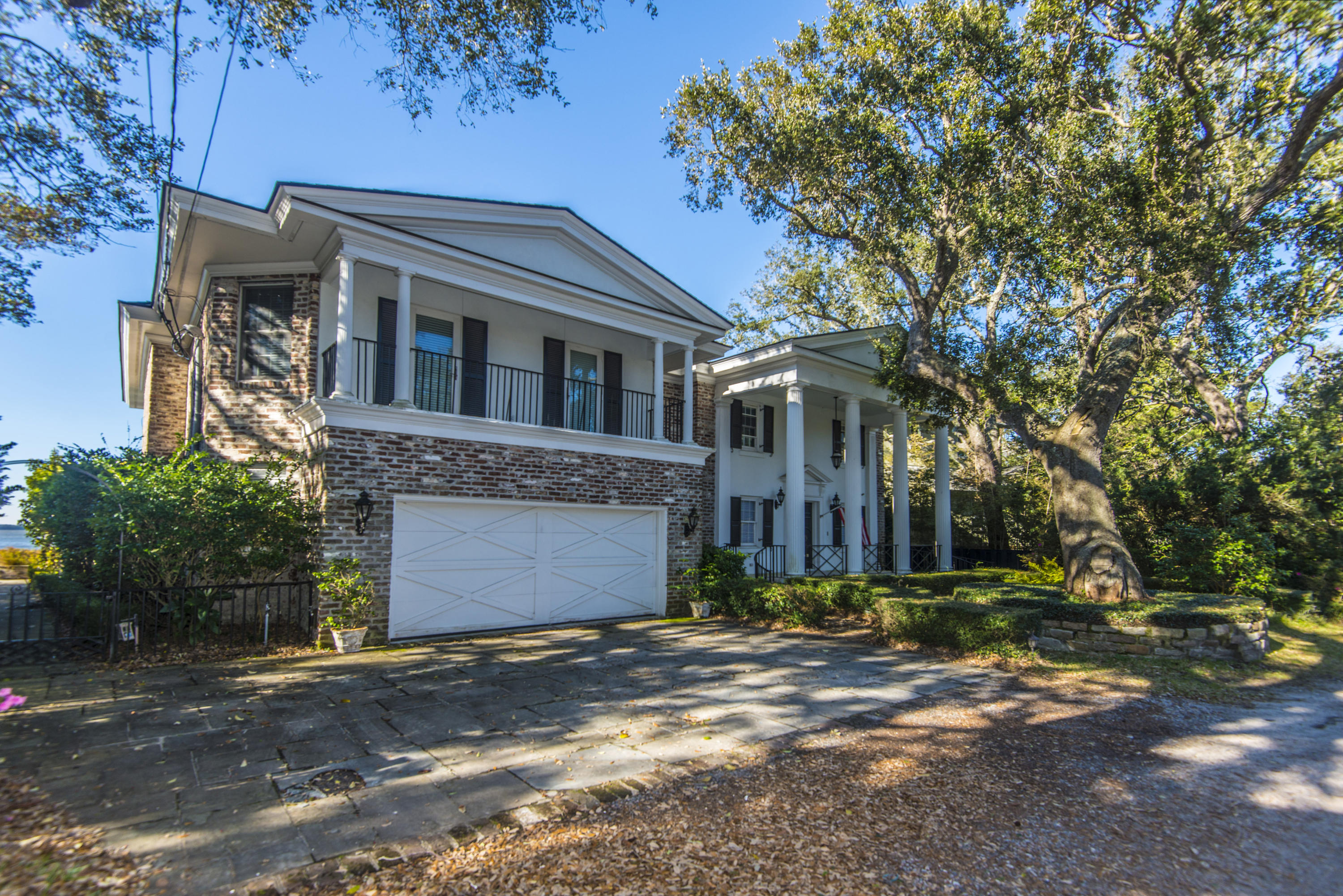 5 Pierates Cruz Mount Pleasant, SC 29464 - Photo 10 of 61 Front of Home