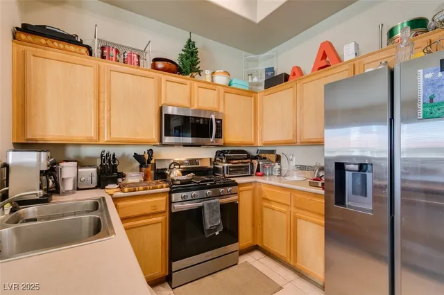 $314,000 | 2305 West Horizon Ridge Parkway, Unit 2623, Henderson, NV 89052