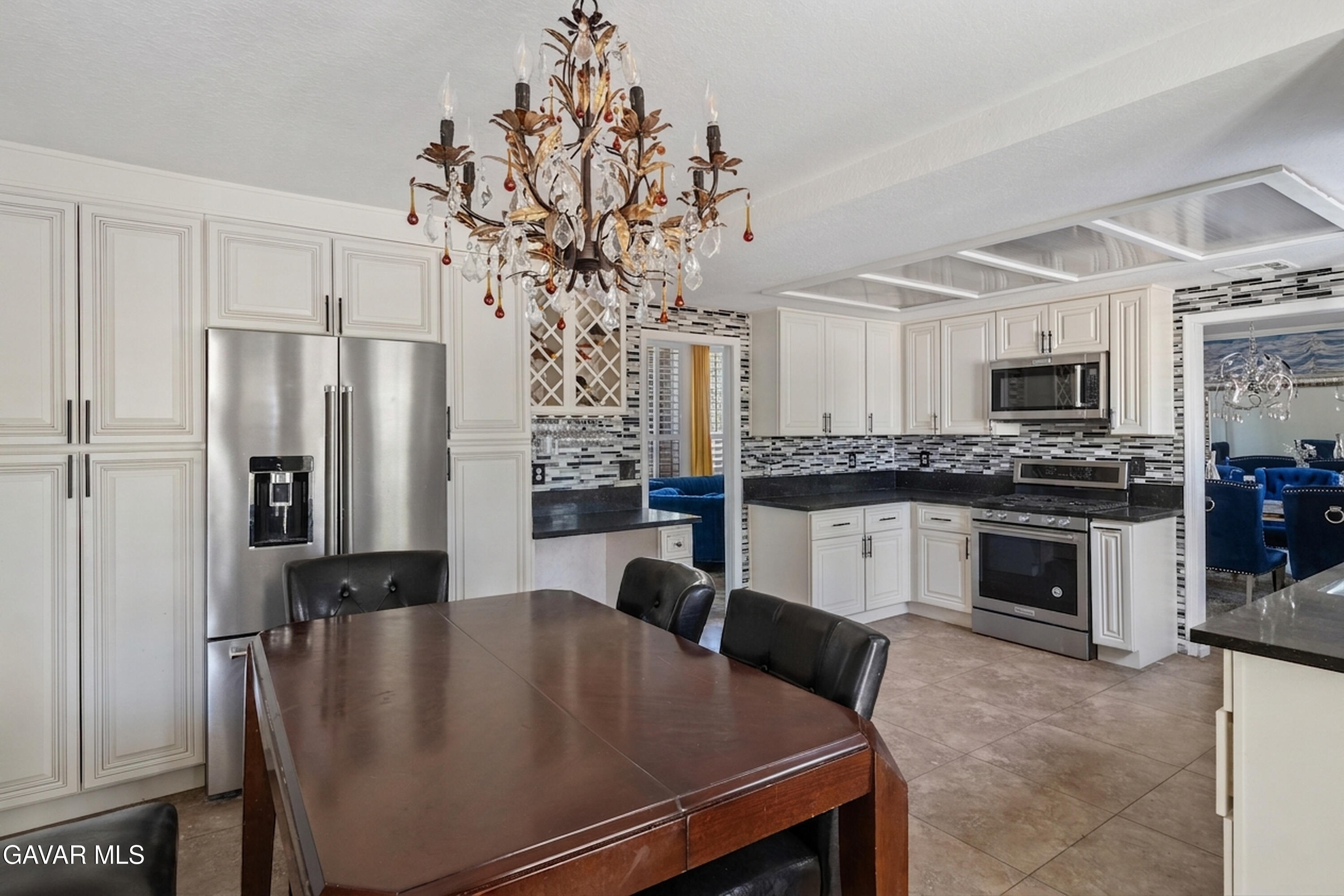3735 Paula Lancaster, CA 93535 - Photo 17 of 54 Kitchen-4_E