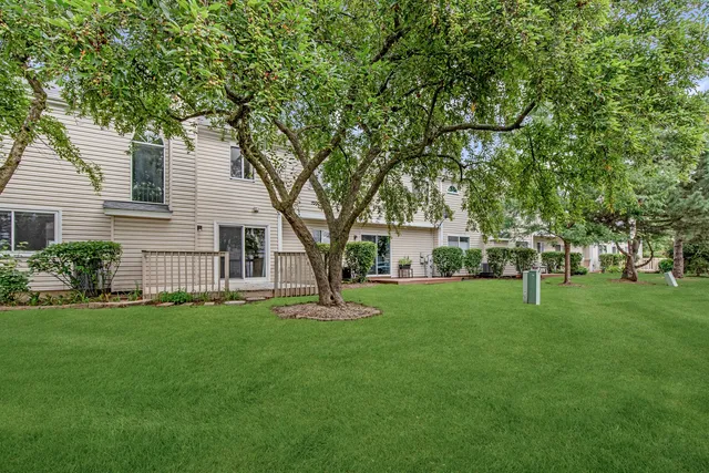 $289,000 | 1848 Princeton Court, Gurnee, IL 60031