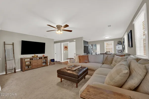 $2,000 | 1611 Lake Avenue, Panama City, FL 32401