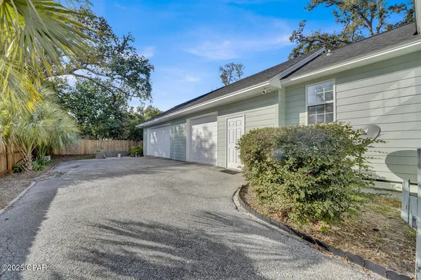 $2,000 | 1611 Lake Avenue, Panama City, FL 32401