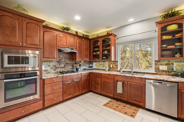 $900,000 | 7716 Waldon Drive, Unit E, Austin, TX 78750