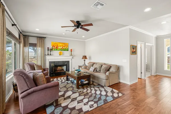 $900,000 | 7716 Waldon Drive, Unit E, Austin, TX 78750