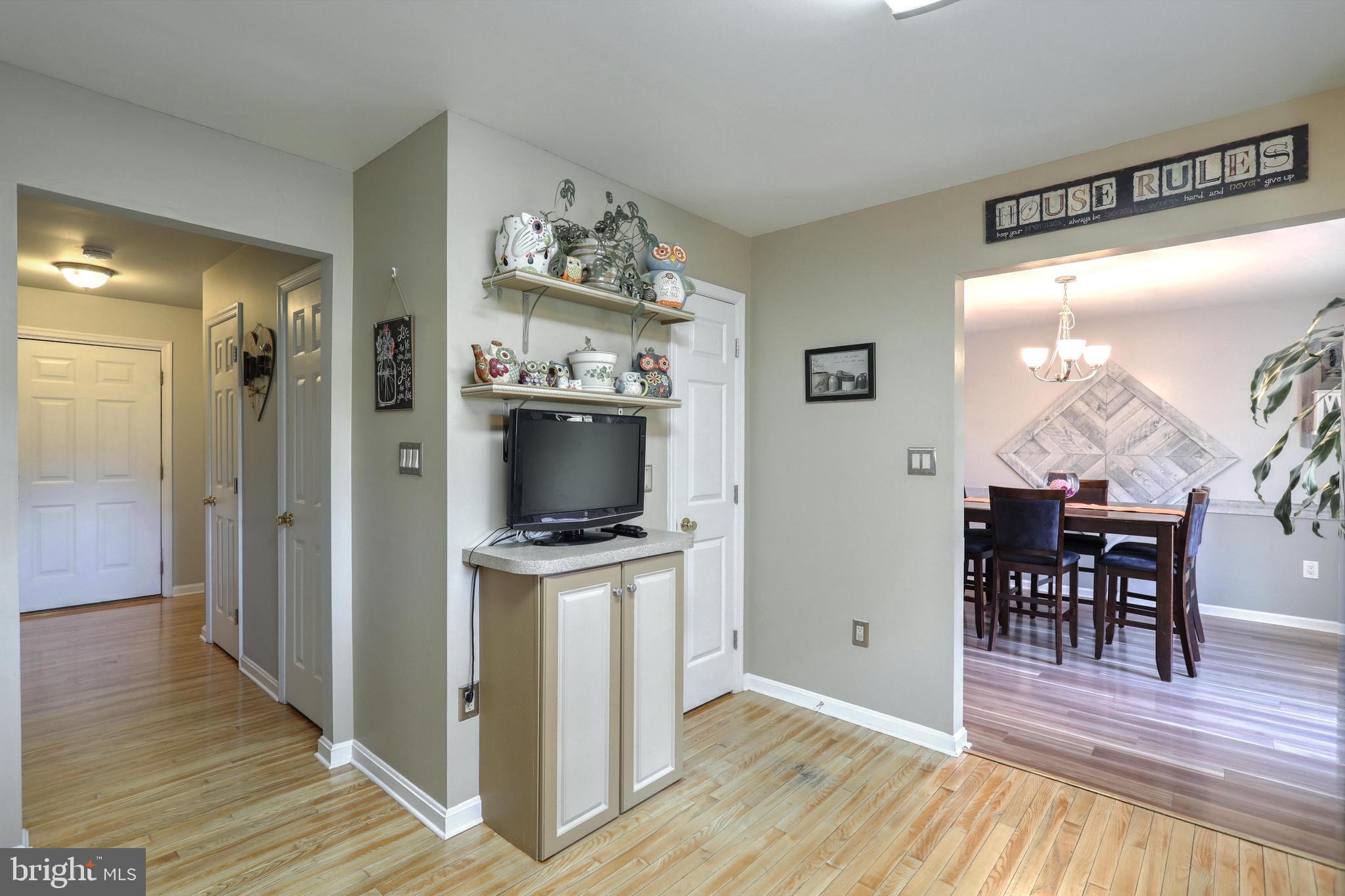 2085 Greenbriar Road York, PA 17404 - Photo 13 of 25 Gallery Image 13