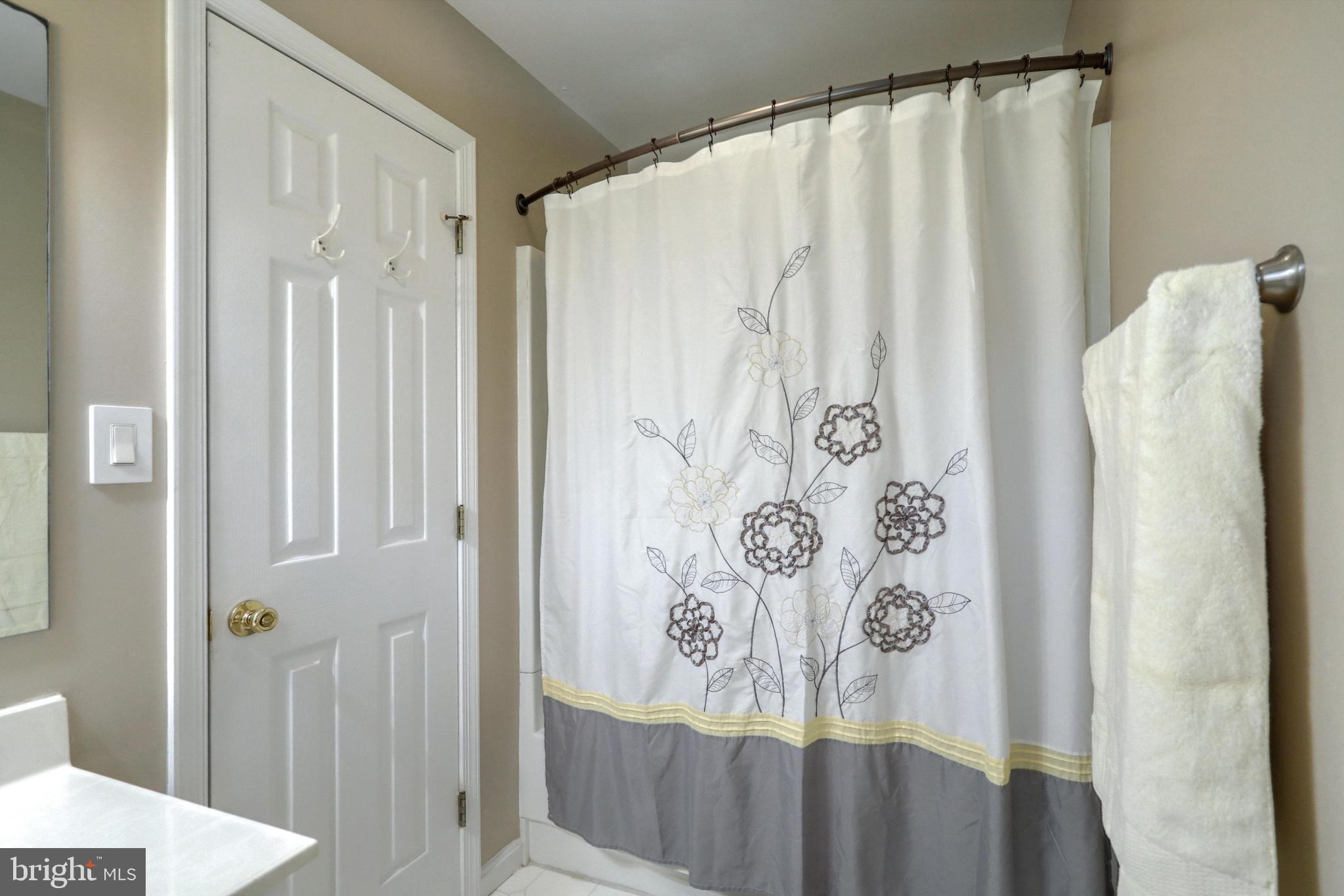 2085 Greenbriar Road York, PA 17404 - Photo 19 of 25 Gallery Image 19