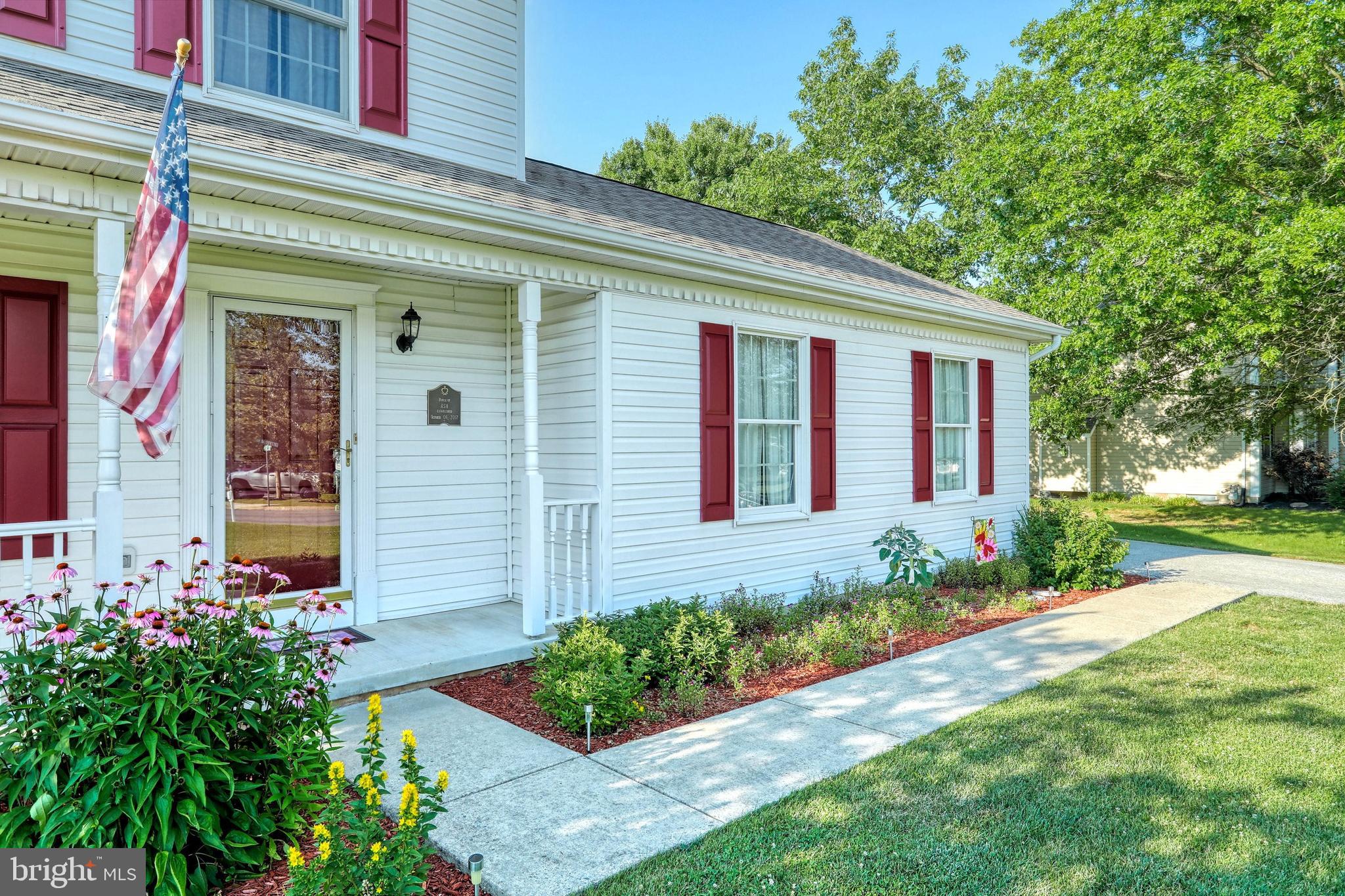 2085 Greenbriar Road York, PA 17404 - Photo 3 of 25 Gallery Image 3
