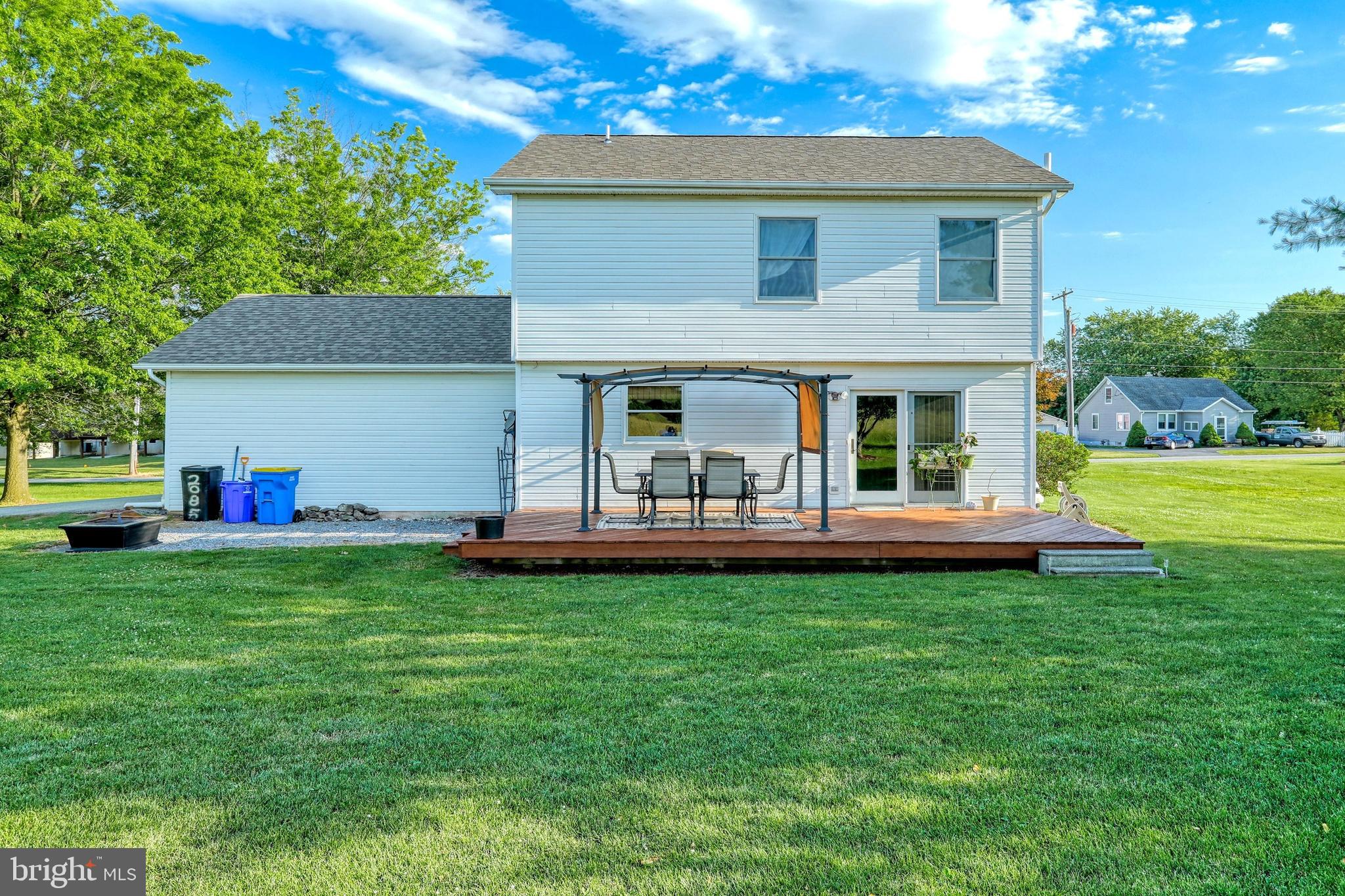 2085 Greenbriar Road York, PA 17404 - Photo 24 of 25 Gallery Image 24
