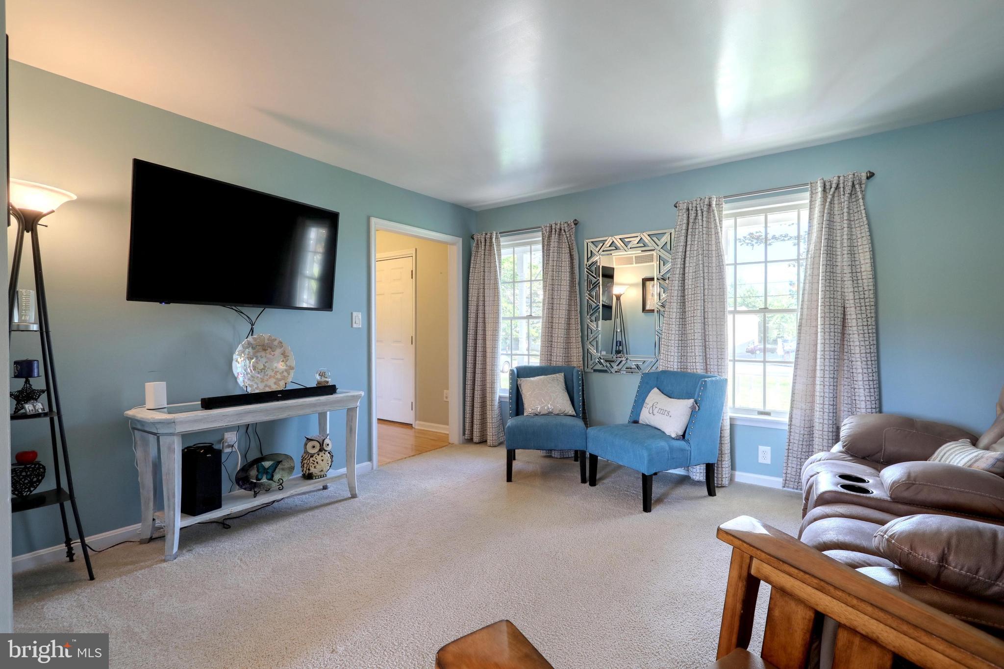 2085 Greenbriar Road York, PA 17404 - Photo 8 of 25 Gallery Image 8