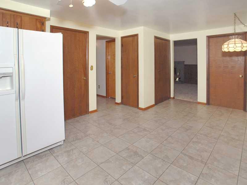 1005 Jefferson Road Penn Hills, PA 15235 - Photo 4 of 21 Kitchen.