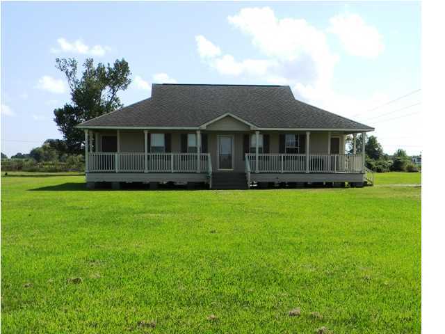 3825 Webby Road Abbeville, LA 70510 - Photo 1 of 13 Primary Photo