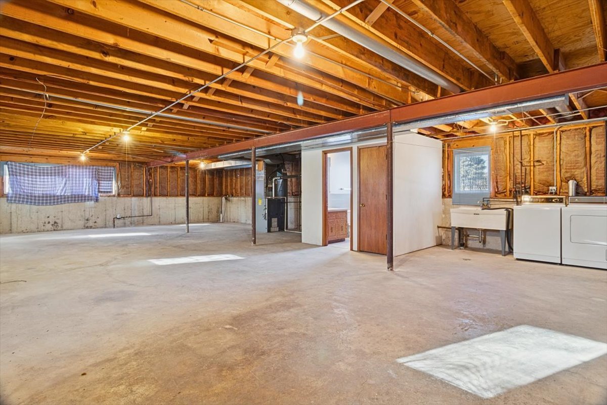 8301 Normandy Avenue Burbank, IL 60459 - Photo 14 of 15