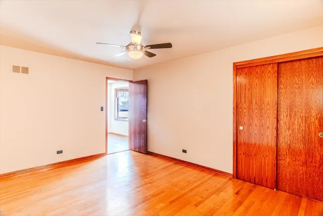 $359,900 | 8301 Normandy Avenue, Burbank, IL 60459