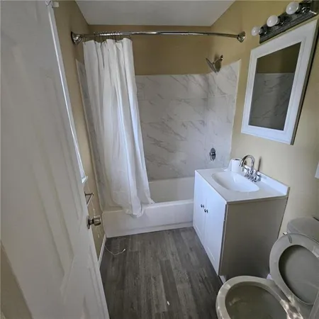$1,399,900 | 11601 East US Highway 24, Independence, MO 64054