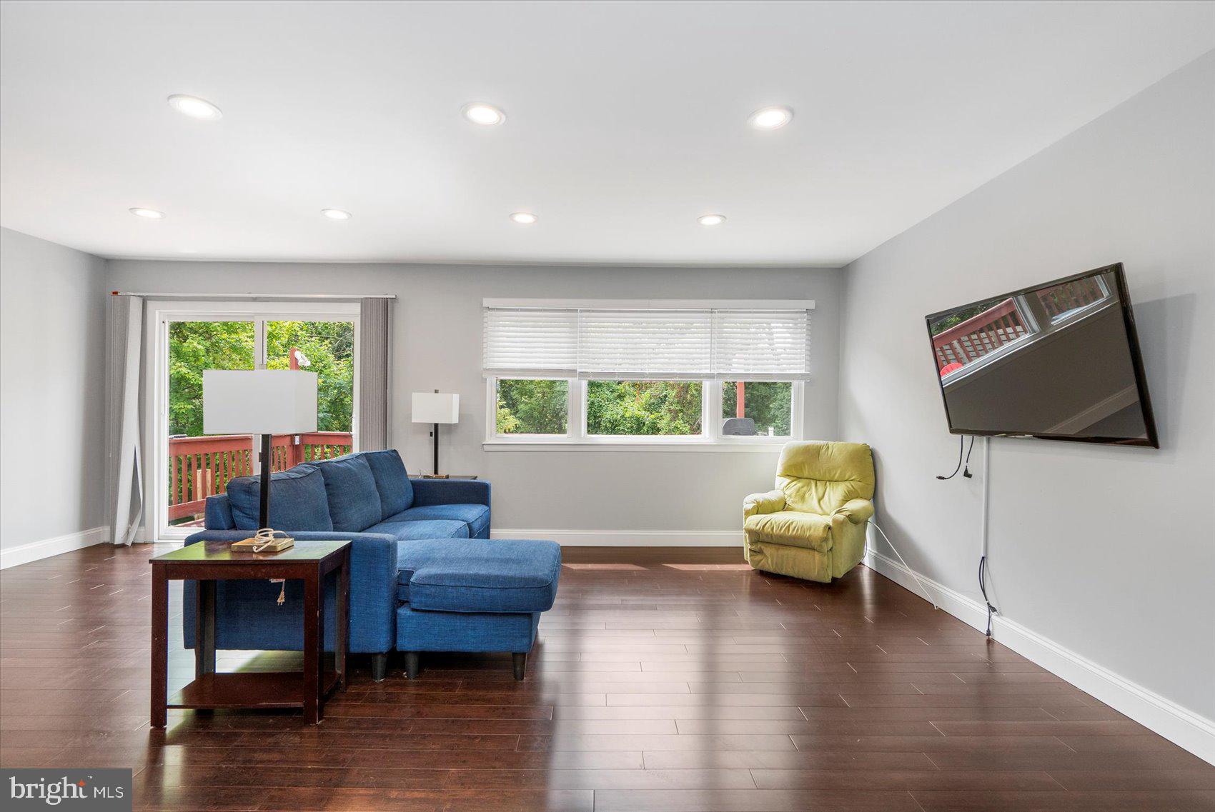 4203 Hollow Spring Lane Baltimore, MD 21236 - Photo 13 of 45