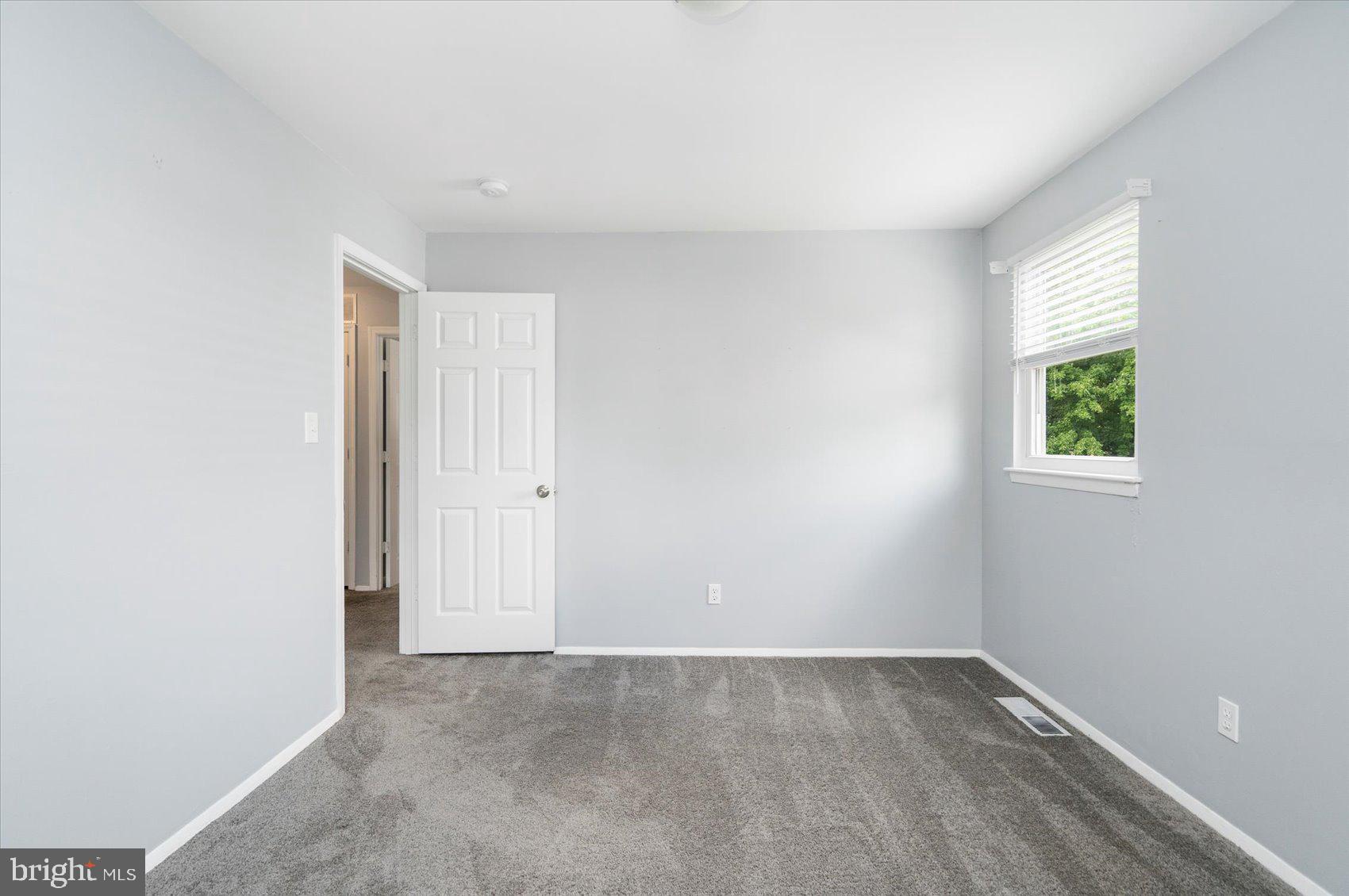 4203 Hollow Spring Lane Baltimore, MD 21236 - Photo 23 of 45