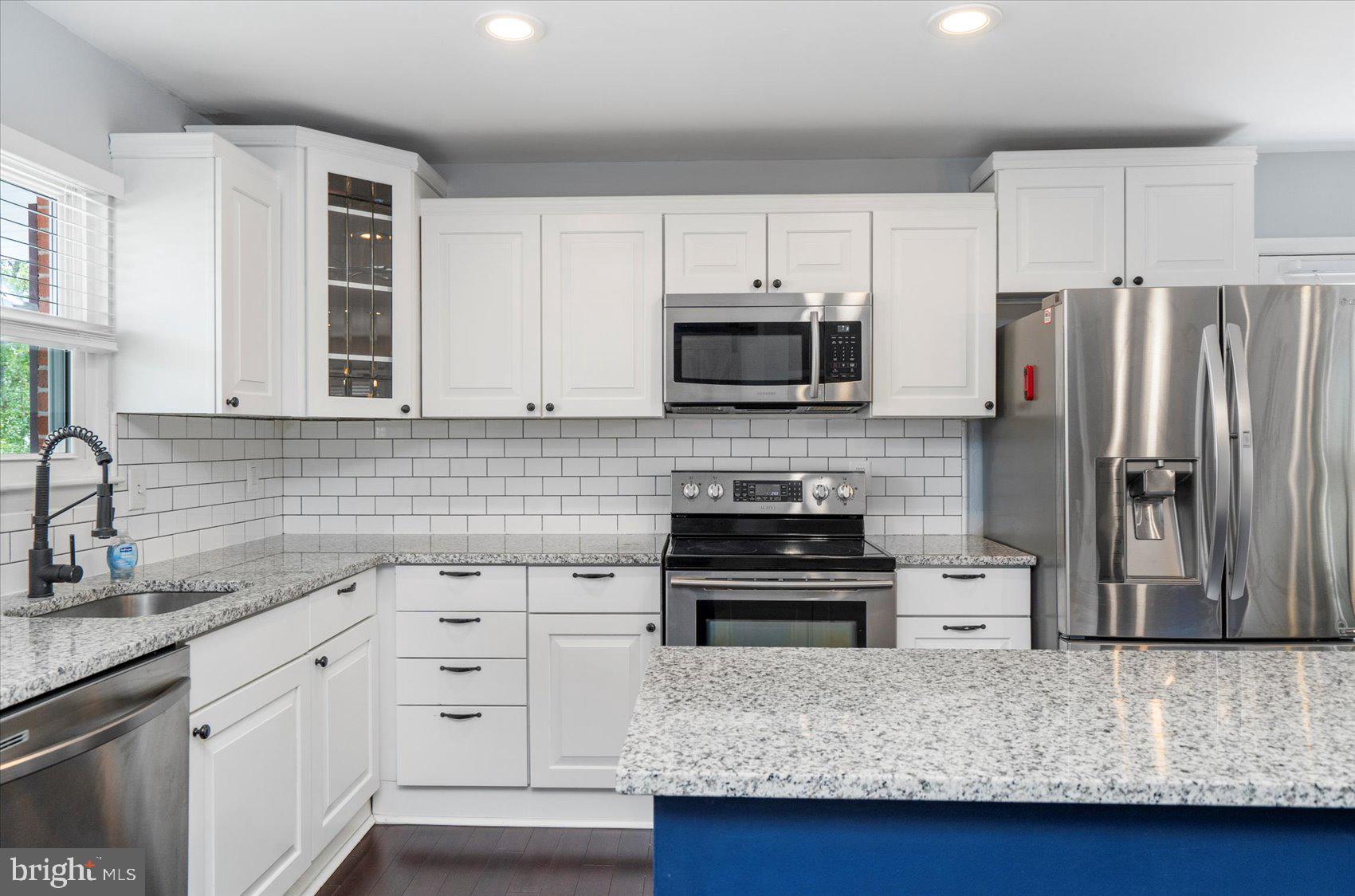 4203 Hollow Spring Lane Baltimore, MD 21236 - Photo 6 of 45