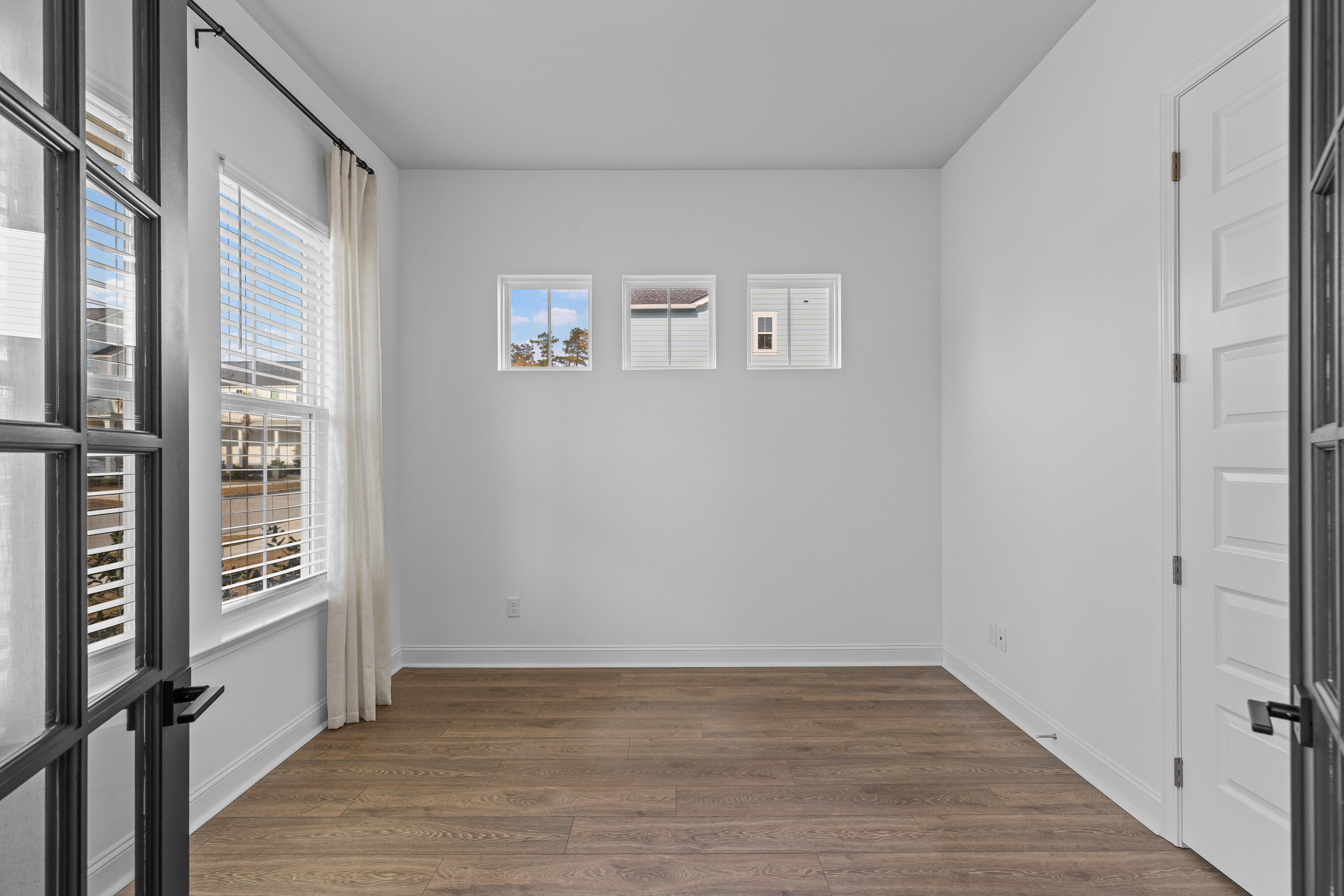 385 Woodgate Way Summerville, SC 29485 - Photo 5 of 45 Office