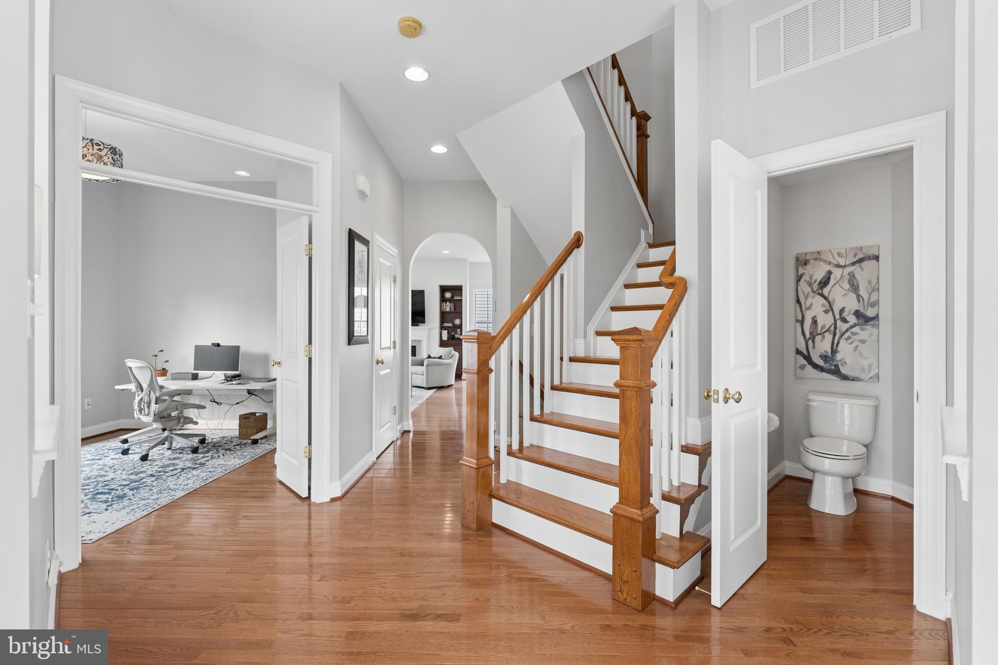 23342 Higbee Lane Brambleton, VA 20148 - Photo 7 of 73 Oak staircase