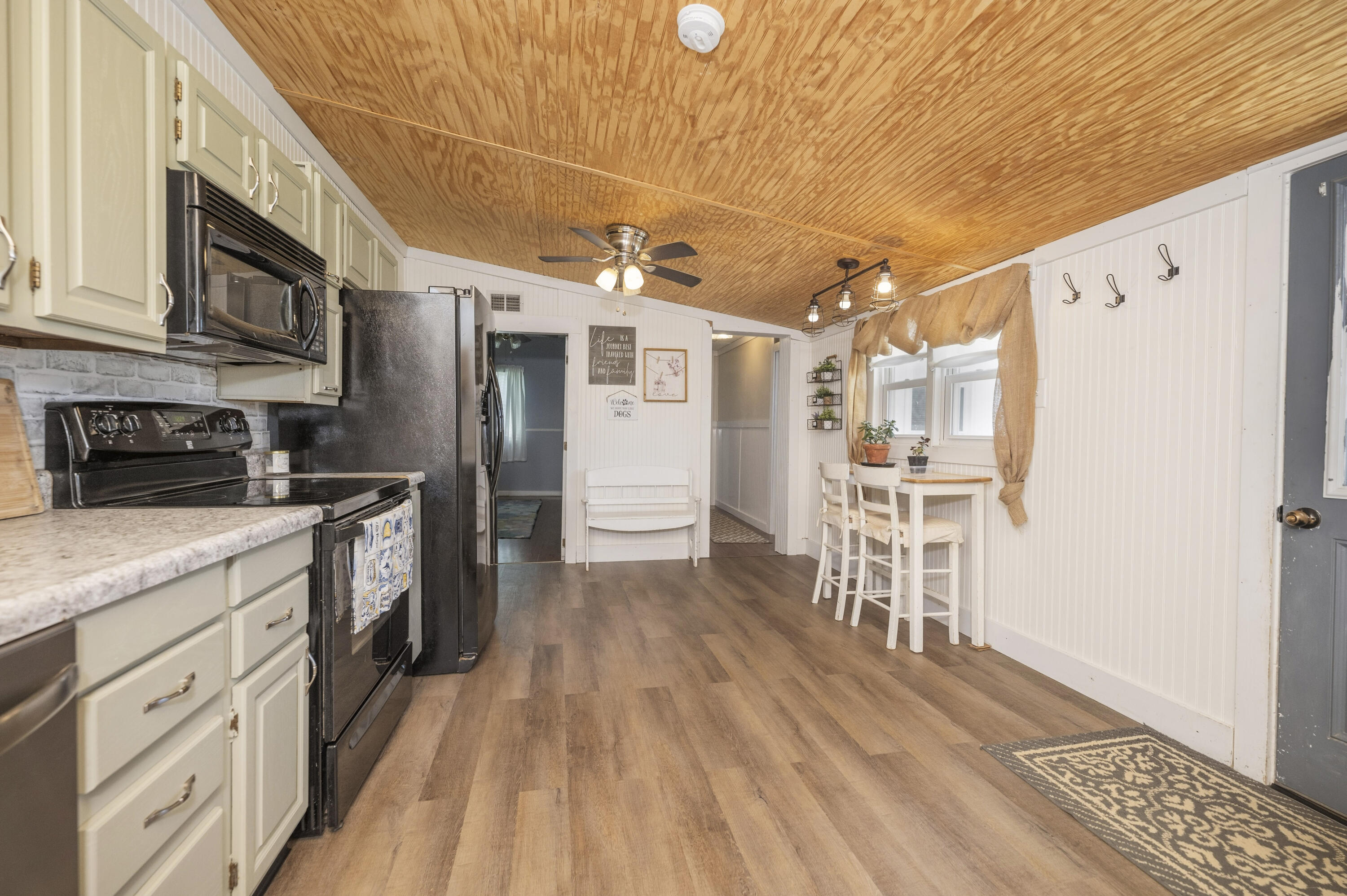 1160 Hopewell Road Harrodsburg, KY 40330 - Photo 15 of 51 20260602-1160-Hopewell-Rd-fh-018