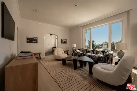 $999,000 | 1424 North Crescent Heights Boulevard, Unit 54, West Hollywood, CA 90046