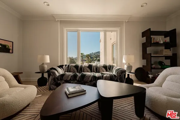 $999,000 | 1424 North Crescent Heights Boulevard, Unit 54, West Hollywood, CA 90046