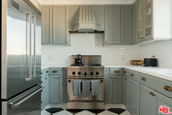 $999,000 | 1424 North Crescent Heights Boulevard, Unit 54, West Hollywood, CA 90046